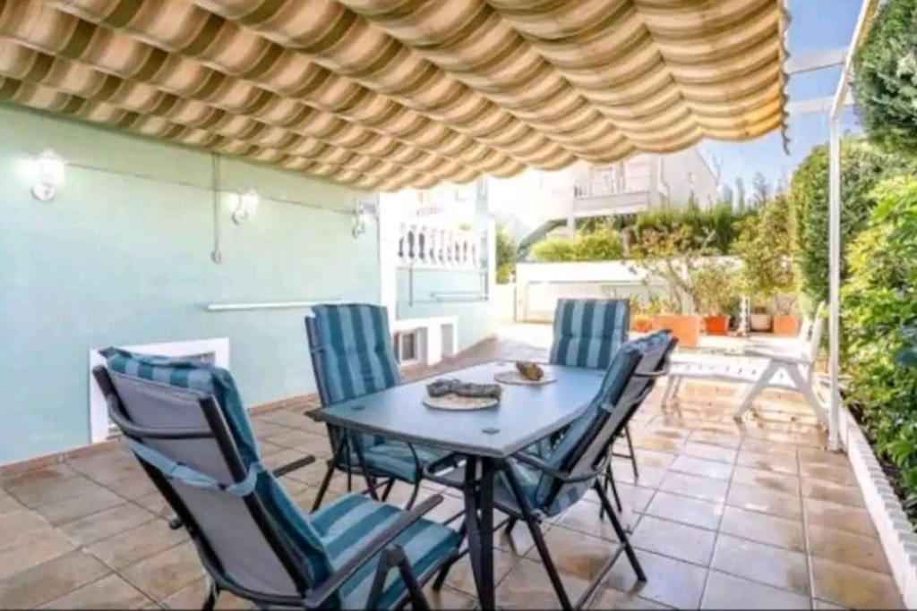 Bungalow Adaptado, Terraza Muy Grande Y Soleada. Gran Alacant Exteriör bild